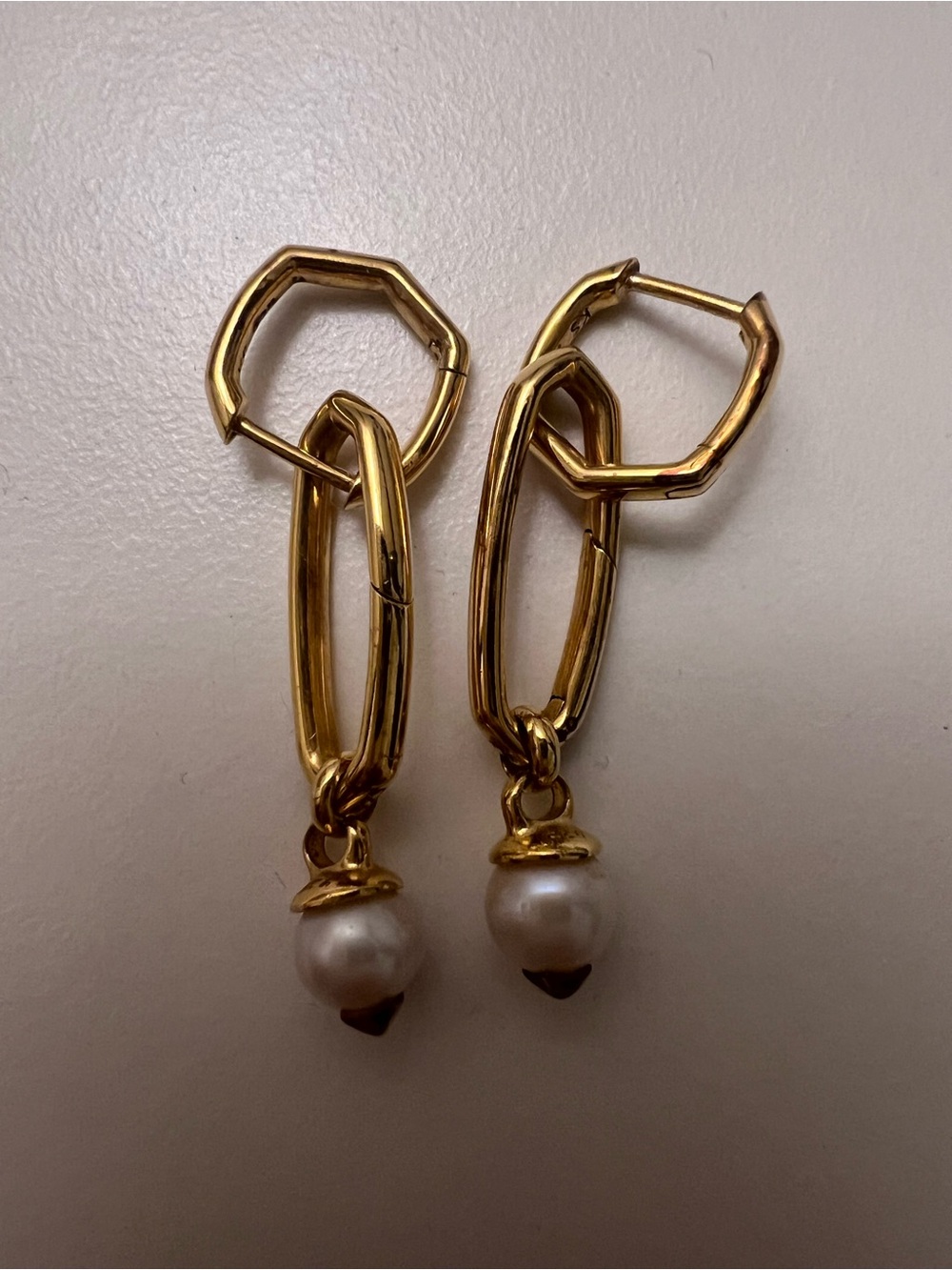 Kendra Scott Brooklyn Pearl Charm Earrings - Picture 8 of 8